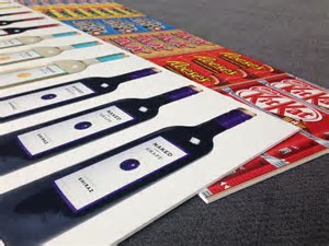 sticker on sintra board printing